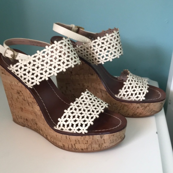 Tory Burch Cork platform wedge sandals ivory daisy cutout leather size 7.5 - Picture 1 of 8